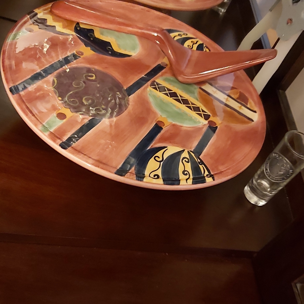 Cake stand and server